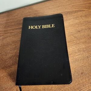 Holy Bible Nelson Reference Edition